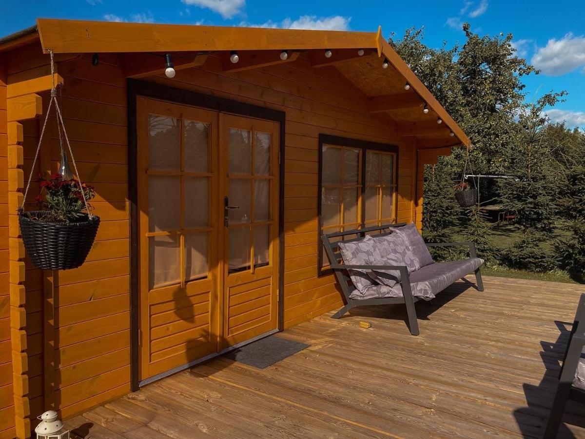 Starp Debesim Un Zemi Guest House Krāslava Екстериор снимка