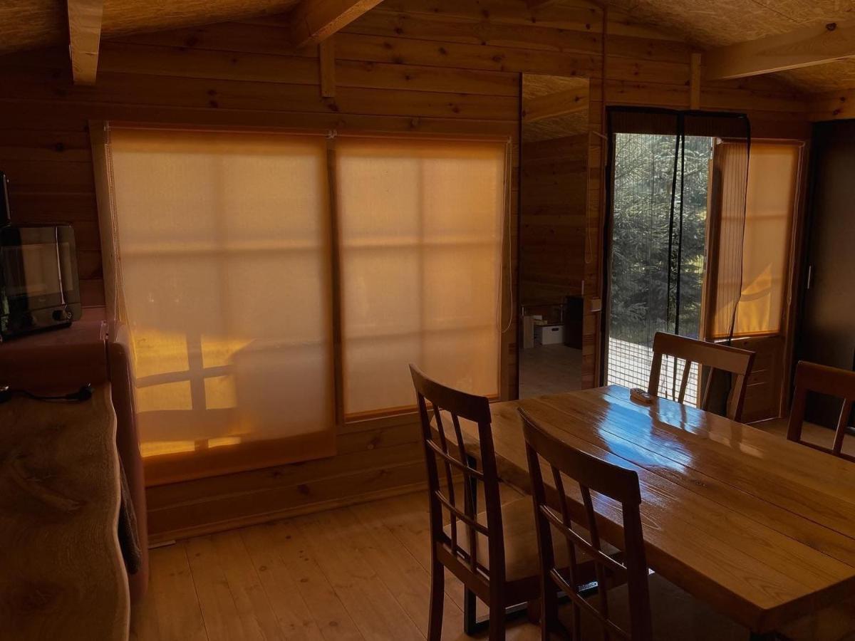 Starp Debesim Un Zemi Guest House Krāslava Екстериор снимка
