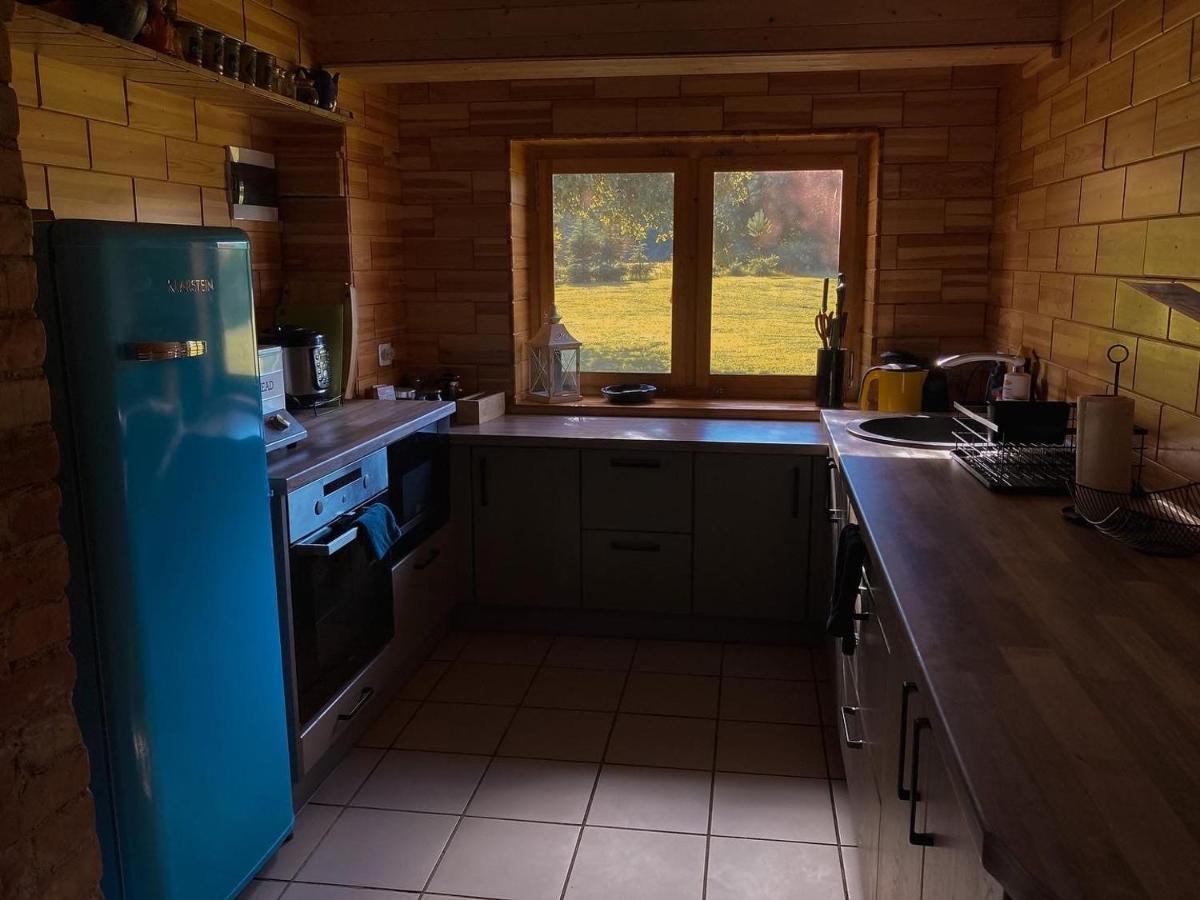 Starp Debesim Un Zemi Guest House Krāslava Екстериор снимка