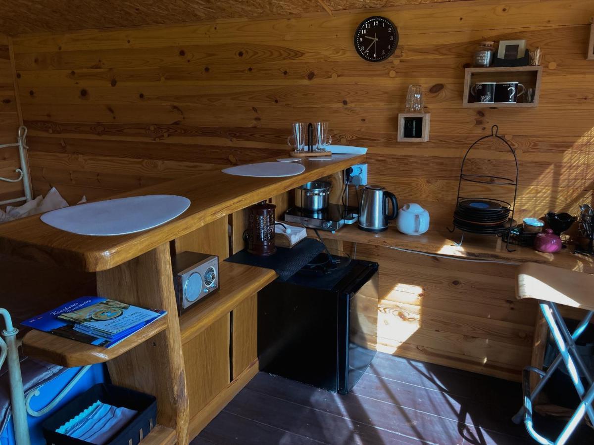 Starp Debesim Un Zemi Guest House Krāslava Екстериор снимка